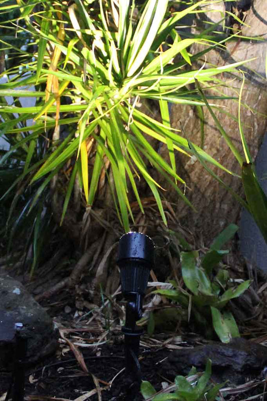 Jurien DIY Hooded Garden Spike in garden