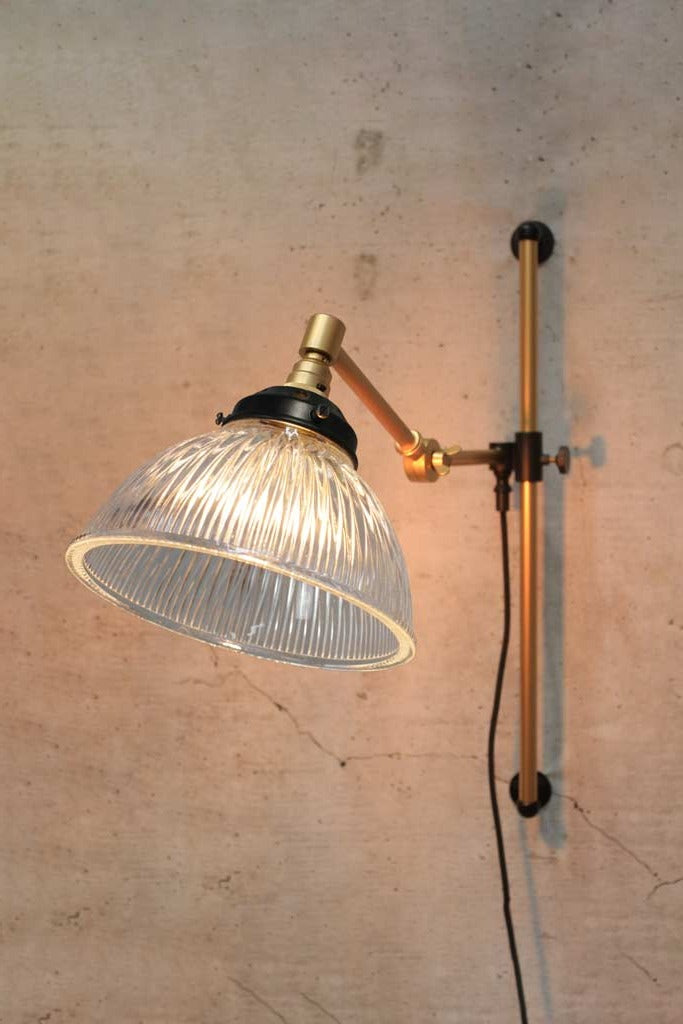 Como Swing Gold brass Arm Glass Wall Lamp 