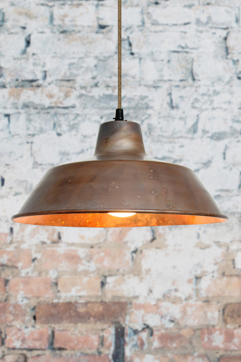 Copper pendant light with jute cord