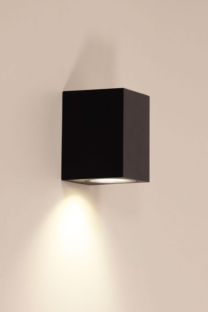 Modern Outdoor Wall Light in Black