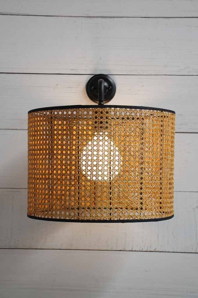 rattan-pendant-light