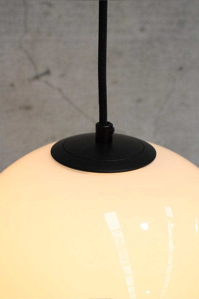 Bonnie-Halo-Pendant-Light gloss sphere