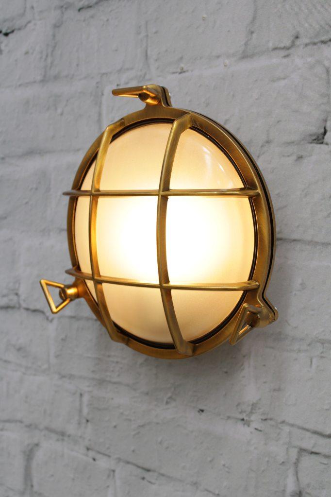 Bunker light in brass finish