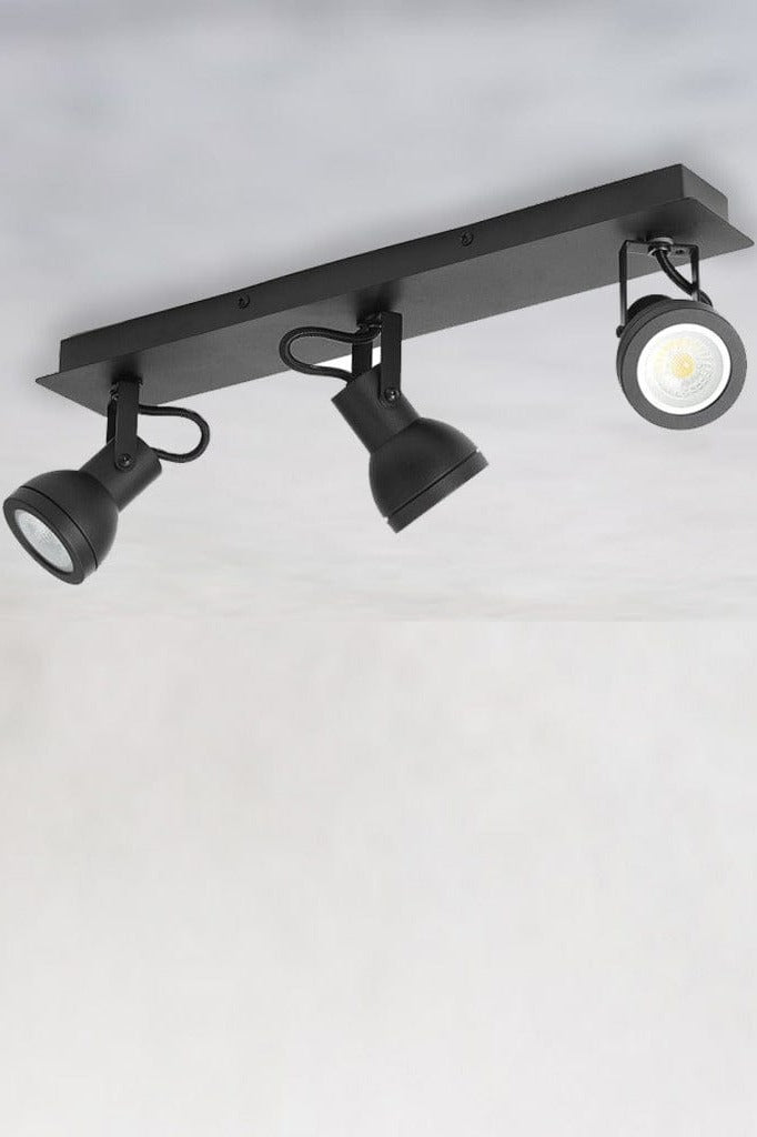 Triple light bar spotlight in black finish