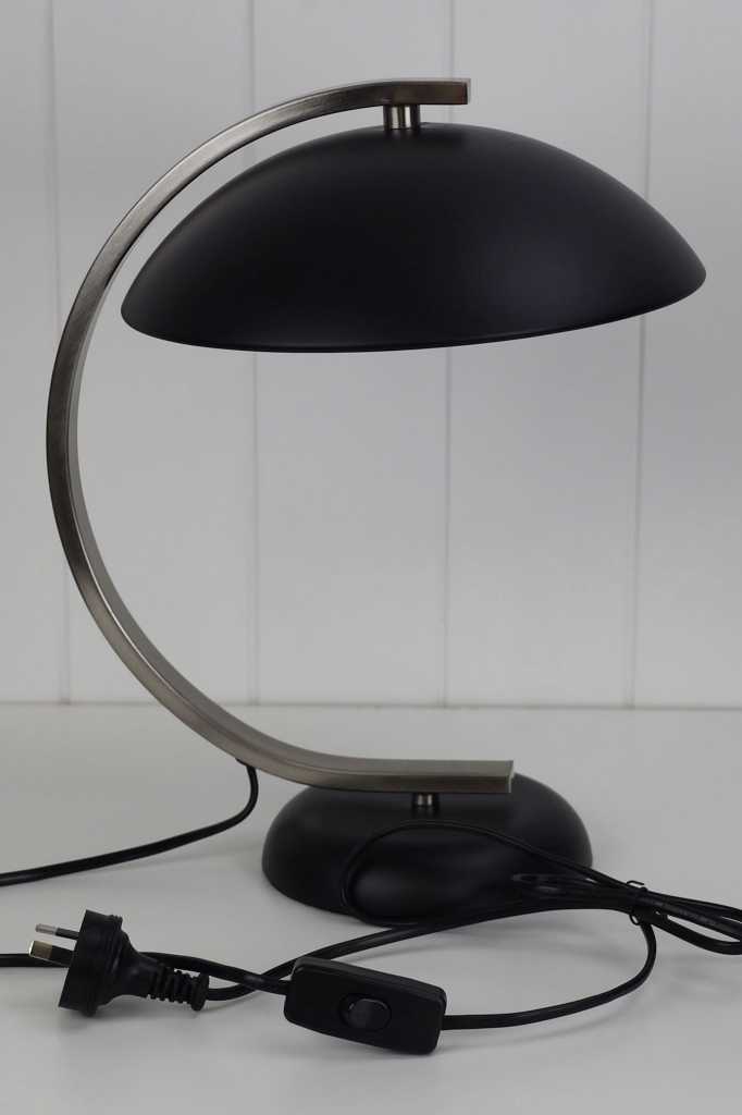 Vintage black desk deals lamp