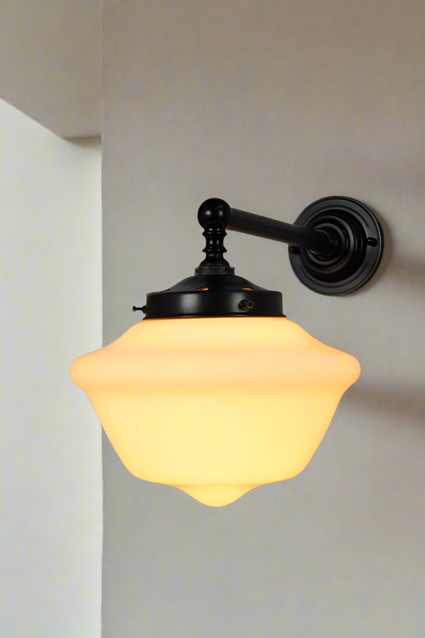 Chelsea Wall Light in matt black brass