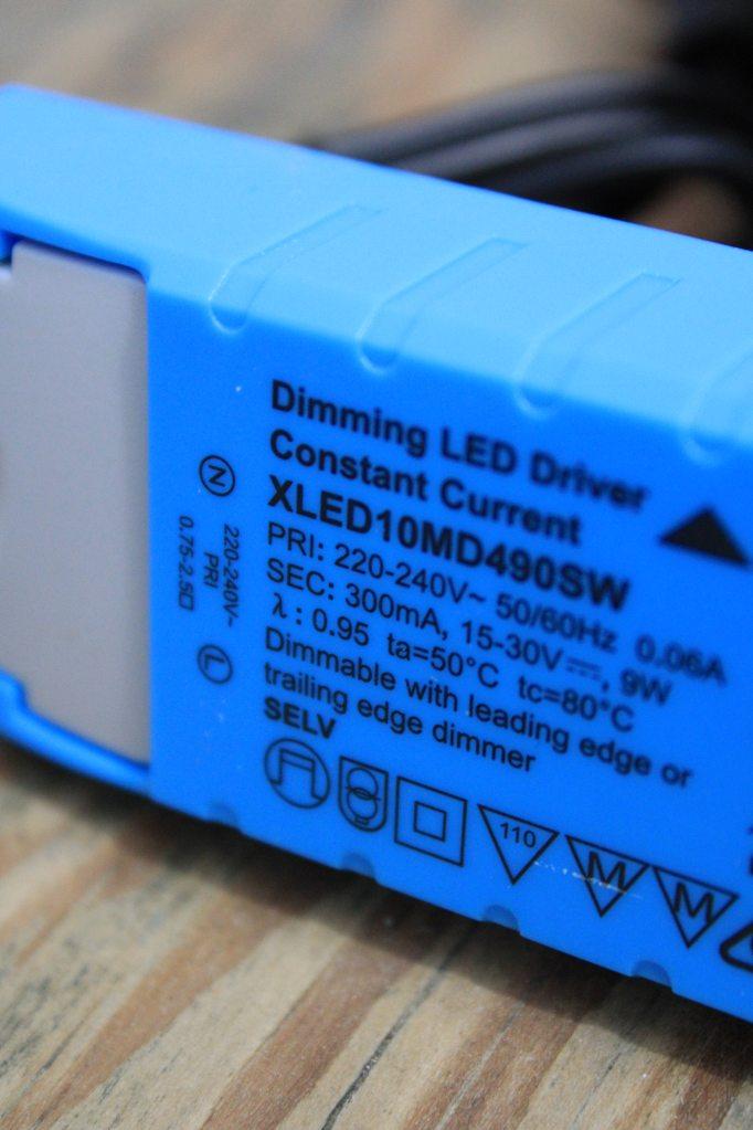 Dimmable LED driver