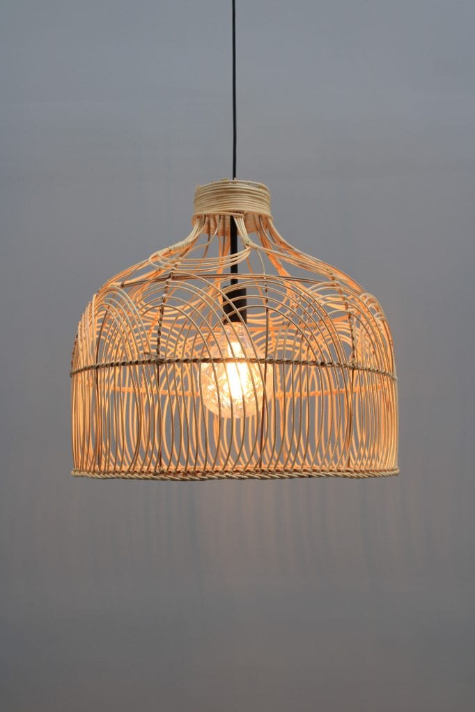 Rattan bell shade pendant light