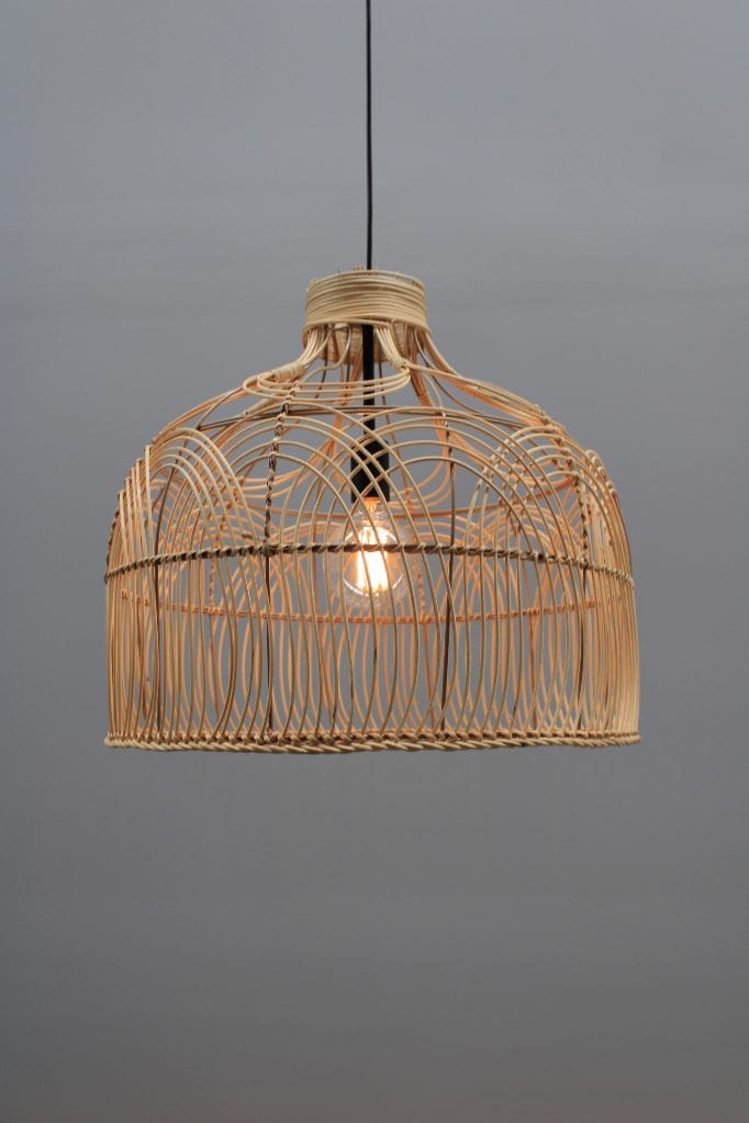 Rattan bell shade pendant light