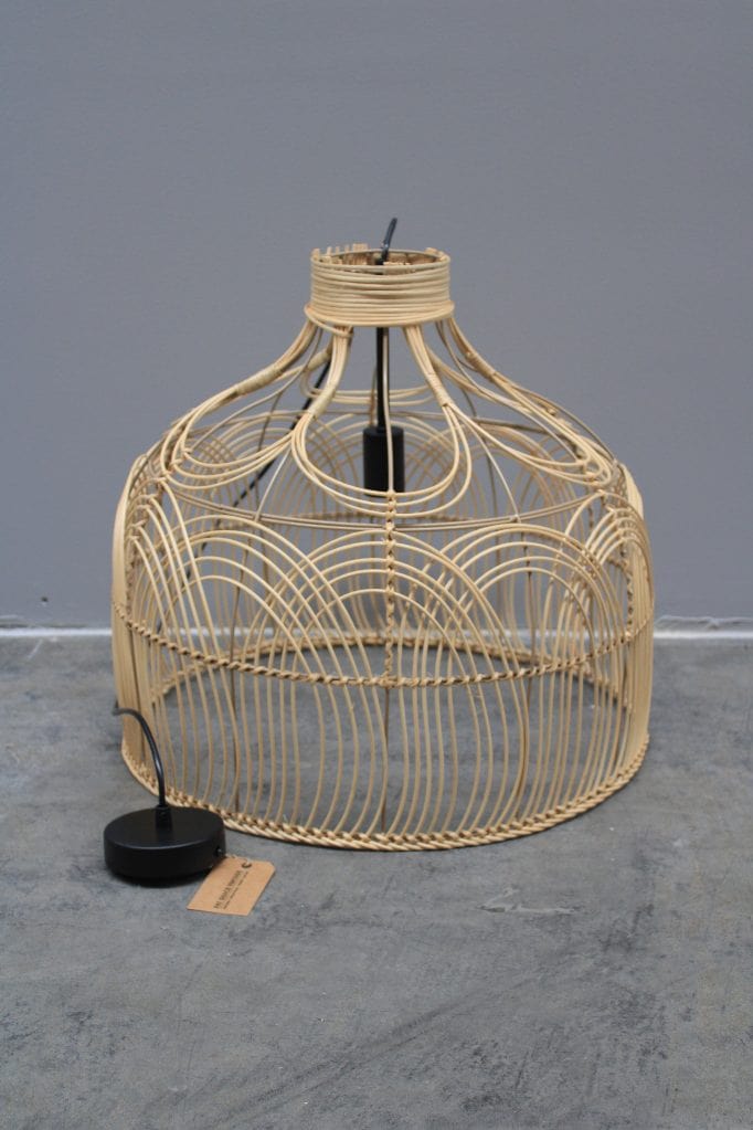 Rattan bell shade pendant light