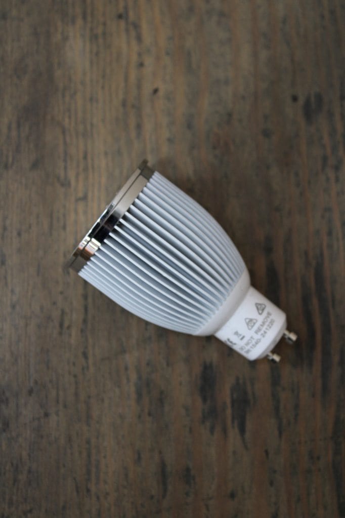 9W GU10 non dimmable bulb