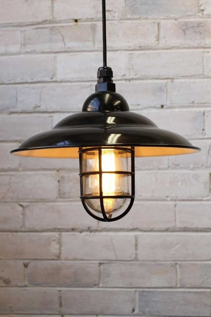 Industrial bunker pendant light