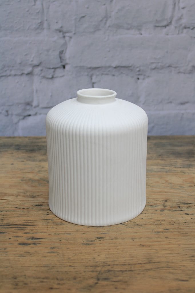 Ribbed ceramic shade