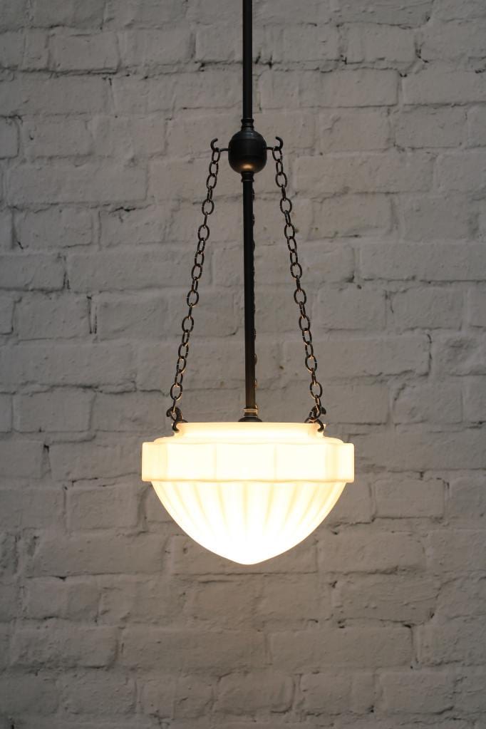 Riviera Chain Pendant in matt black with cool, bright bulb