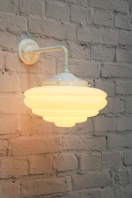 Rockabilly Glass Wall Light with 90 degree white sconce