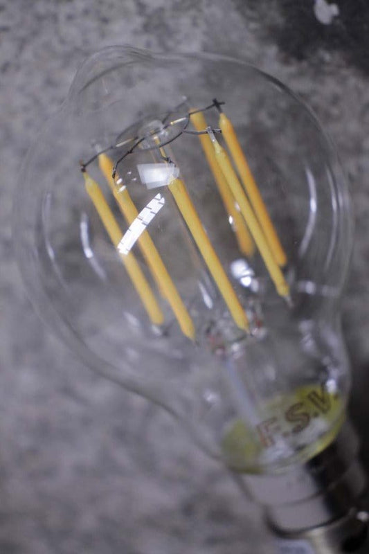 Round LED filament bulb