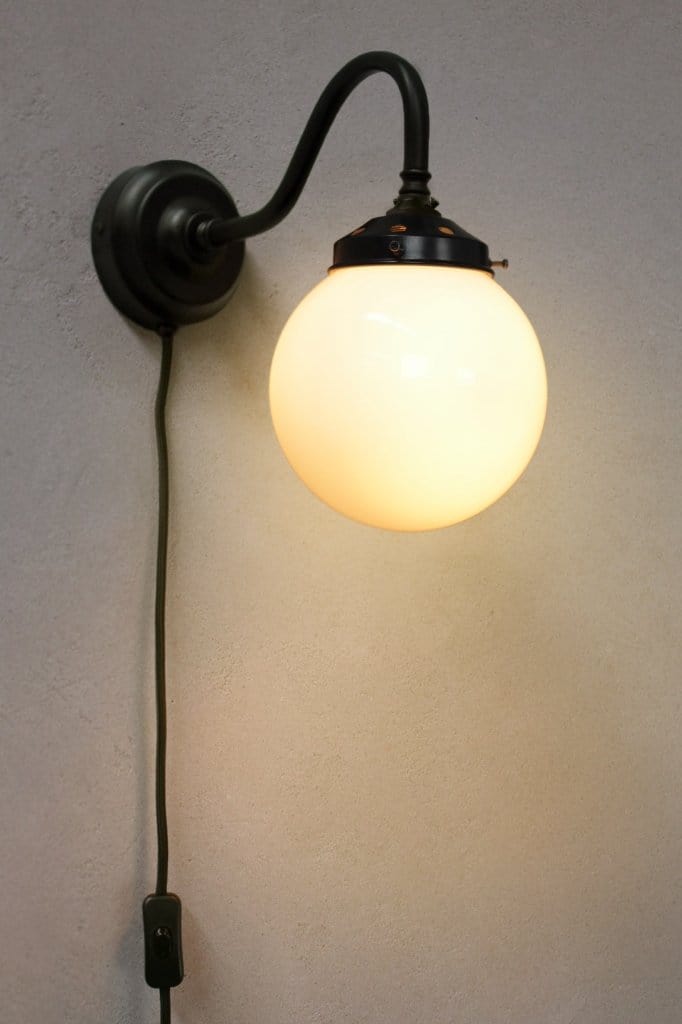 Small opal wall light with wall plug