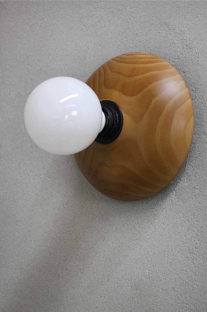 Wood-wall-light-opal-bulb