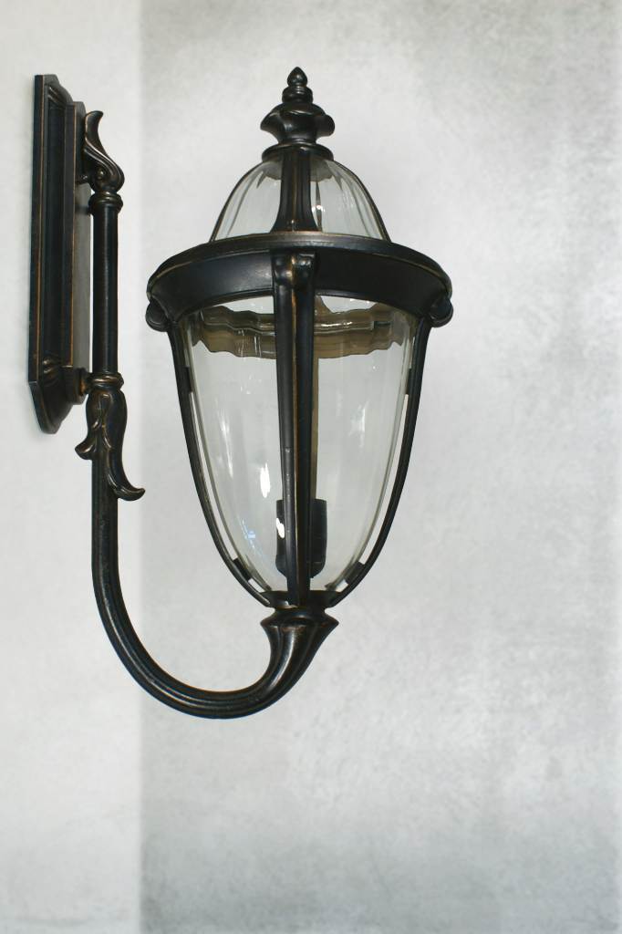 Bronze exterior light