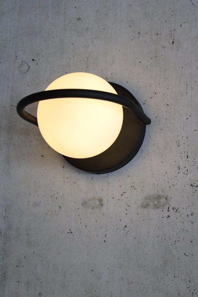 Horizontal black wall light with opal glass shade