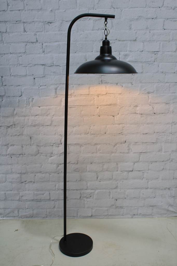 floor lamp with suspended black shade