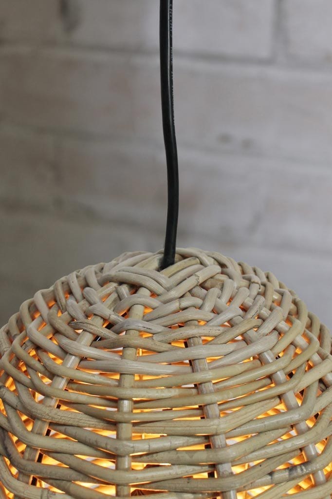 Bell shape rattan pendant light